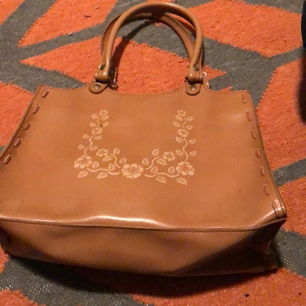 Tan cute bag